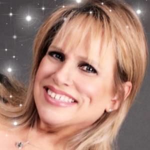 Meet your Posher, Michele